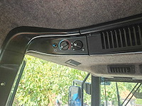Ford - new holland 8670 genesis - 1996 - vierwielaangedreven landbouwtractor - afbeelding 1 van  1