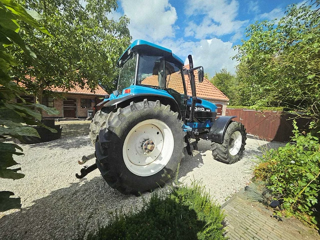 Ford - new holland 8670 genesis - 1996 - vierwielaangedreven landbouwtractor - afbeelding 22 van  26