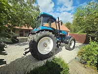 Ford - new holland 8670 genesis - 1996 - vierwielaangedreven landbouwtractor - afbeelding 22 van  26