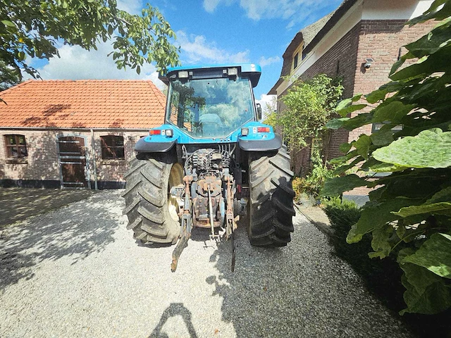 Ford - new holland 8670 genesis - 1996 - vierwielaangedreven landbouwtractor - afbeelding 25 van  26