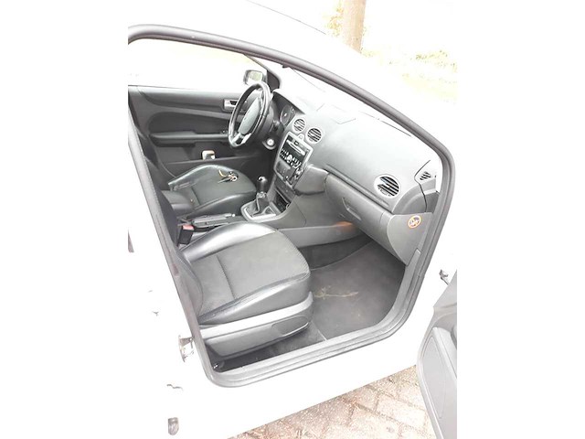 Ford - personenauto - afbeelding 8 van  19