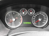 Ford - personenauto - afbeelding 18 van  19