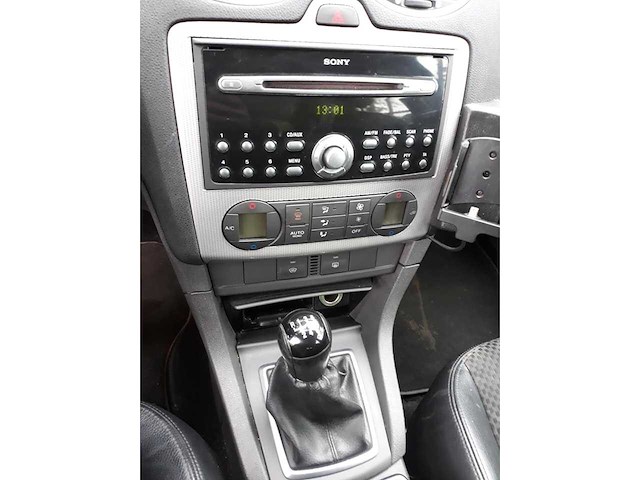 Ford - personenauto - afbeelding 19 van  19