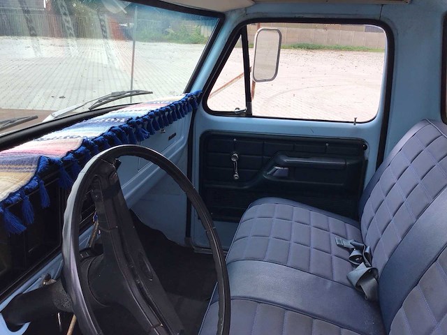 Ford - pick up - f250 - oldtimer - afbeelding 4 van  31