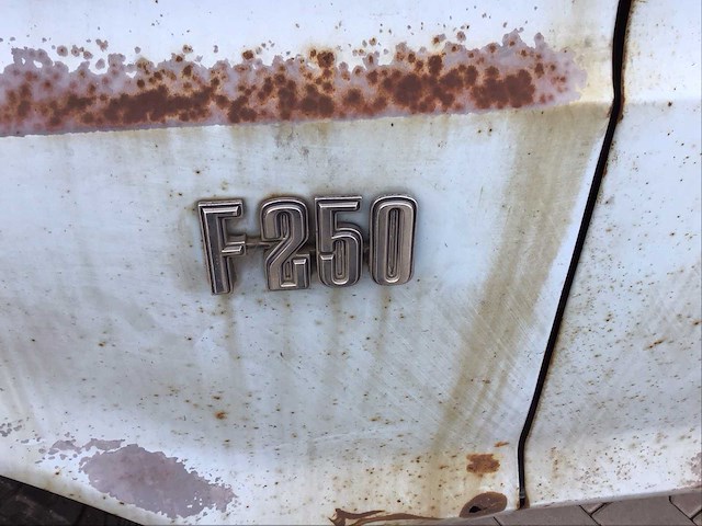 Ford - pick up - f250 - oldtimer - afbeelding 14 van  31
