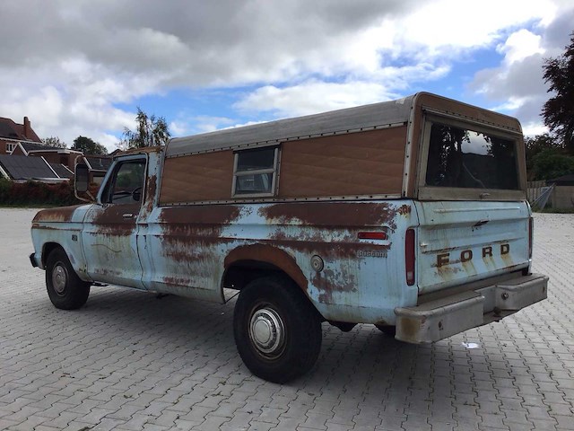 Ford - pick up - f250 - oldtimer - afbeelding 23 van  31