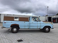 Ford - pick up - f250 - oldtimer - afbeelding 28 van  31
