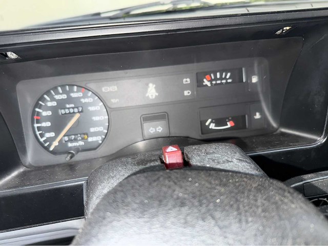 Ford - sierra - oldtimer - 1986 - afbeelding 9 van  31