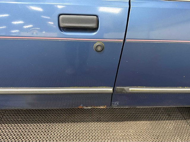 Ford - sierra - oldtimer - 1986 - afbeelding 13 van  31