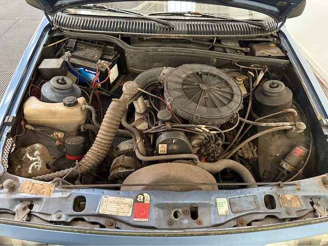 Ford - sierra - oldtimer - 1986 - afbeelding 24 van  31