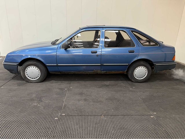 Ford - sierra - oldtimer - 1986 - afbeelding 26 van  31