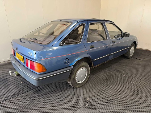 Ford - sierra - oldtimer - 1986 - afbeelding 28 van  31