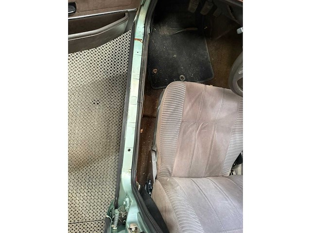 Ford - taunus - 2.0 gl - oldtimer - 1981 - afbeelding 5 van  16