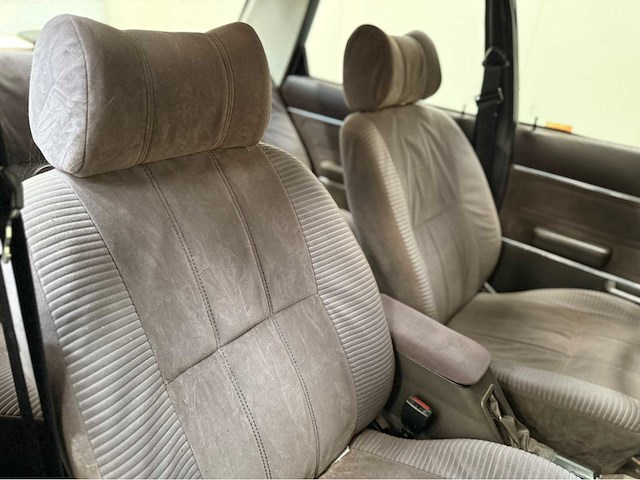 Ford - taunus - 2.0 gl - oldtimer - 1981 - afbeelding 13 van  16