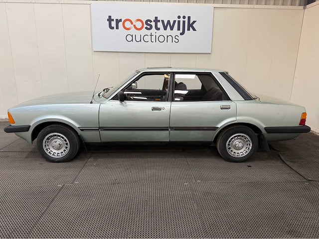 Ford - taunus - 2.0 gl - oldtimer - 1981 - afbeelding 14 van  16