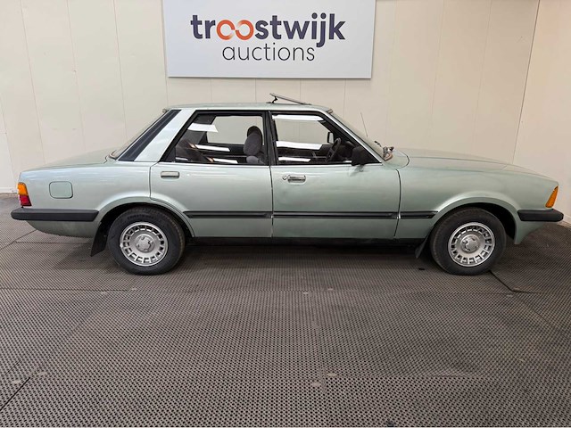 Ford - taunus - 2.0 gl - oldtimer - 1981 - afbeelding 19 van  23