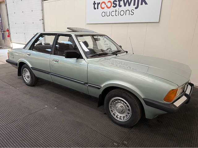 Ford - taunus - 2.0 gl - oldtimer - 1981 - afbeelding 21 van  23