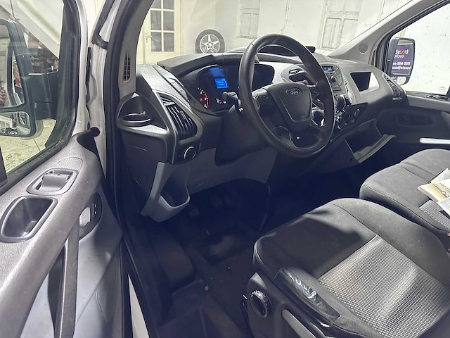 Ford - transit - 310 2.0 tdci l2h2 tr - vfr-18-n - afbeelding 18 van  18