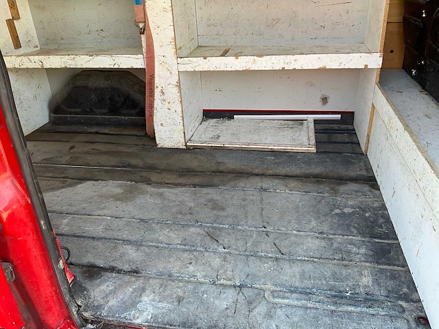 Ford - transit - 350 2.0 tdci l2h2 tr - bedrijfswagen - afbeelding 13 van  24