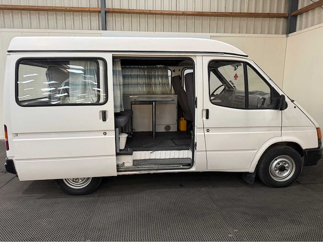 Ford - transit - camper - oldtimer - 1986 - afbeelding 8 van  8