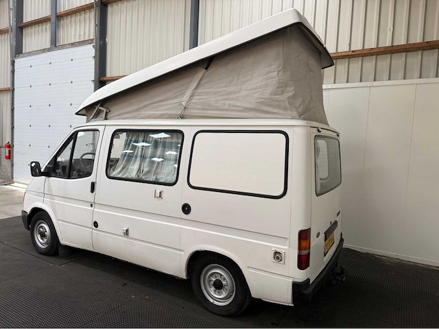 Ford - transit - camper - oldtimer - 1986 - afbeelding 8 van  9