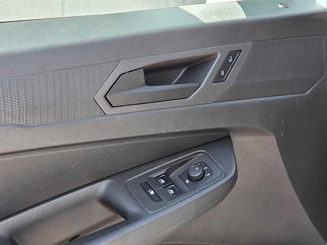 Ford - transit connect - 2.0 ecoblue l2 trend - 2024 - v-19-kzg - bedrijfswagen - afbeelding 13 van  24