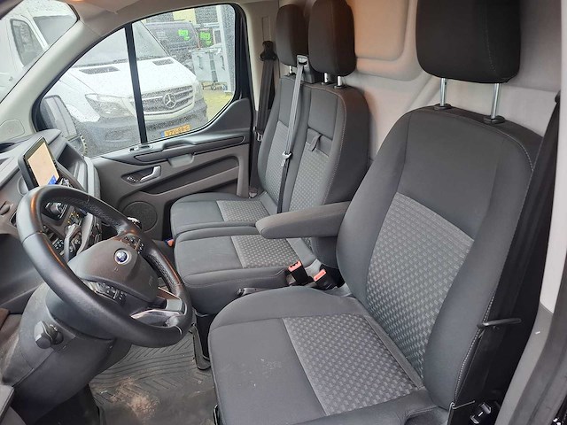 Ford - transit custom - 300 2.0 tdci l2h1 tr - bedrijfswagen - afbeelding 9 van  30