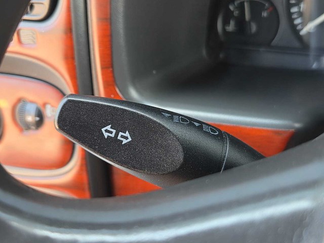 Ford - transit/tourneo - benzine/lpg - dak ventilator - 2002 - camper - afbeelding 6 van  31