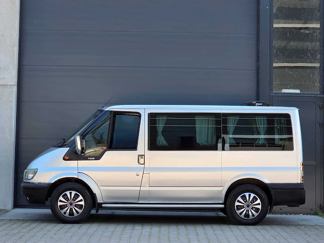 Ford - transit/tourneo - benzine/lpg - dak ventilator - 2002 - camper - afbeelding 31 van  31