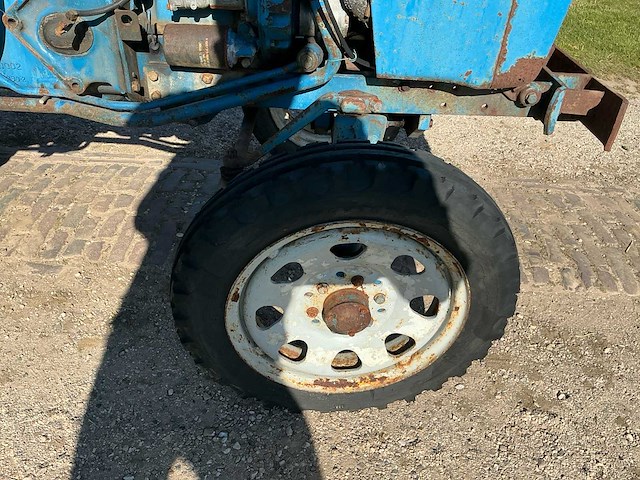 Ford 1700 2rm minitractor - afbeelding 11 van  20