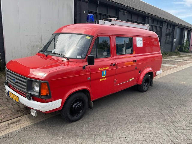 Ford 1985 mk2 brandweerwagen - afbeelding 1 van  61