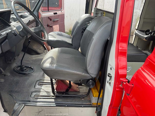 Ford 1985 mk2 brandweerwagen - afbeelding 13 van  61