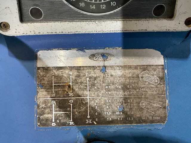 Ford 2000 oldtimer tractor - afbeelding 2 van  10