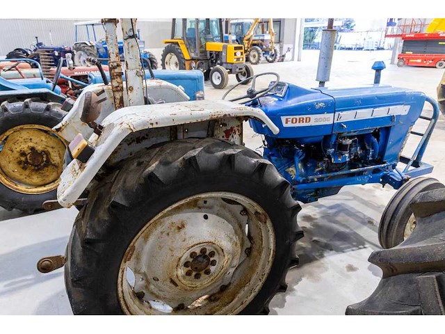 Ford 2000 oldtimer tractor - afbeelding 6 van  10