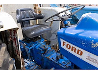 Ford 2000 oldtimer tractor - afbeelding 9 van  10
