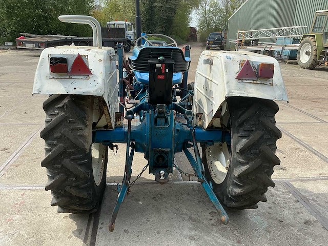 Ford 2000 oldtimer tractor - afbeelding 12 van  14