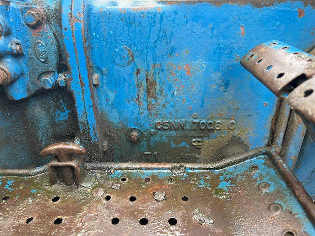 Ford 3000 oldtimer tractor - afbeelding 6 van  8