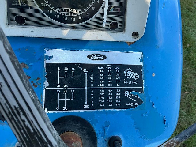 Ford 3000 tweewielaangedreven landbouwtractor - afbeelding 17 van  19