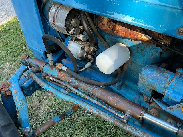 Ford 3000 tweewielaangedreven landbouwtractor - afbeelding 19 van  19