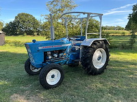 Ford 3000 tweewielaangedreven landbouwtractor - afbeelding 1 van  19