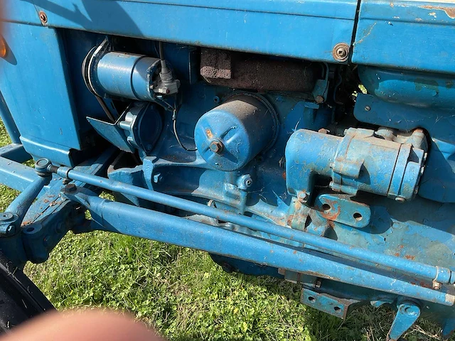 Ford 3000 tweewielaangedreven landbouwtractor - afbeelding 5 van  21