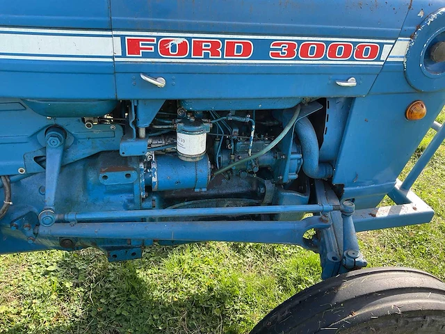 Ford 3000 tweewielaangedreven landbouwtractor - afbeelding 10 van  21