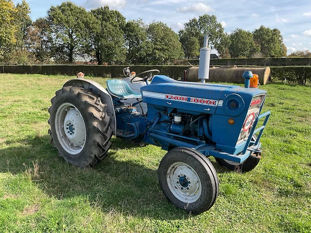 Ford 3000 tweewielaangedreven landbouwtractor - afbeelding 13 van  21