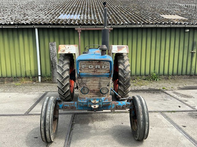 Ford 4000 oldtimer tractor - afbeelding 2 van  20