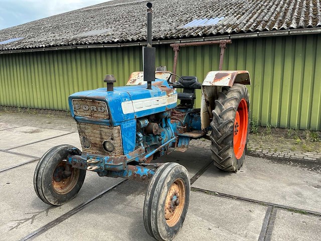 Ford 4000 oldtimer tractor - afbeelding 1 van  19