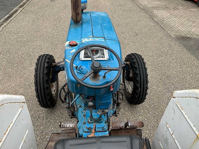 Ford 4100 oldtimer tractor - afbeelding 9 van  23