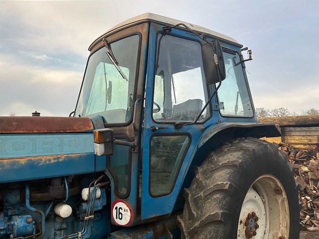 Ford 7710 vierwielaangedreven landbouwtractor - afbeelding 7 van  27