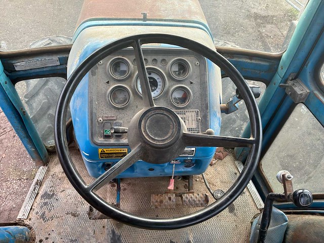 Ford 7710 vierwielaangedreven landbouwtractor - afbeelding 15 van  26