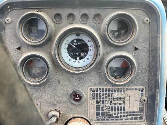 Ford 7710 vierwielaangedreven landbouwtractor - afbeelding 16 van  26