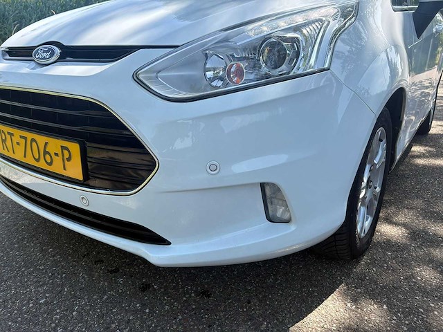 Ford b-max 1.0 ecob. titanium ; rt-706-p - afbeelding 2 van  26